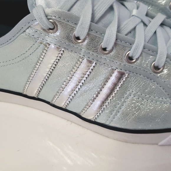 Vintage Adidas Sleek Series Sneakers Metallic Blue & Silver EUC - Picture 2 of 10